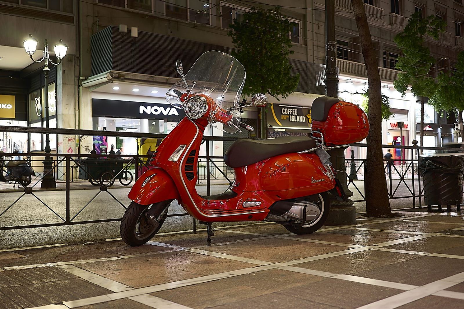 Vespa GTS